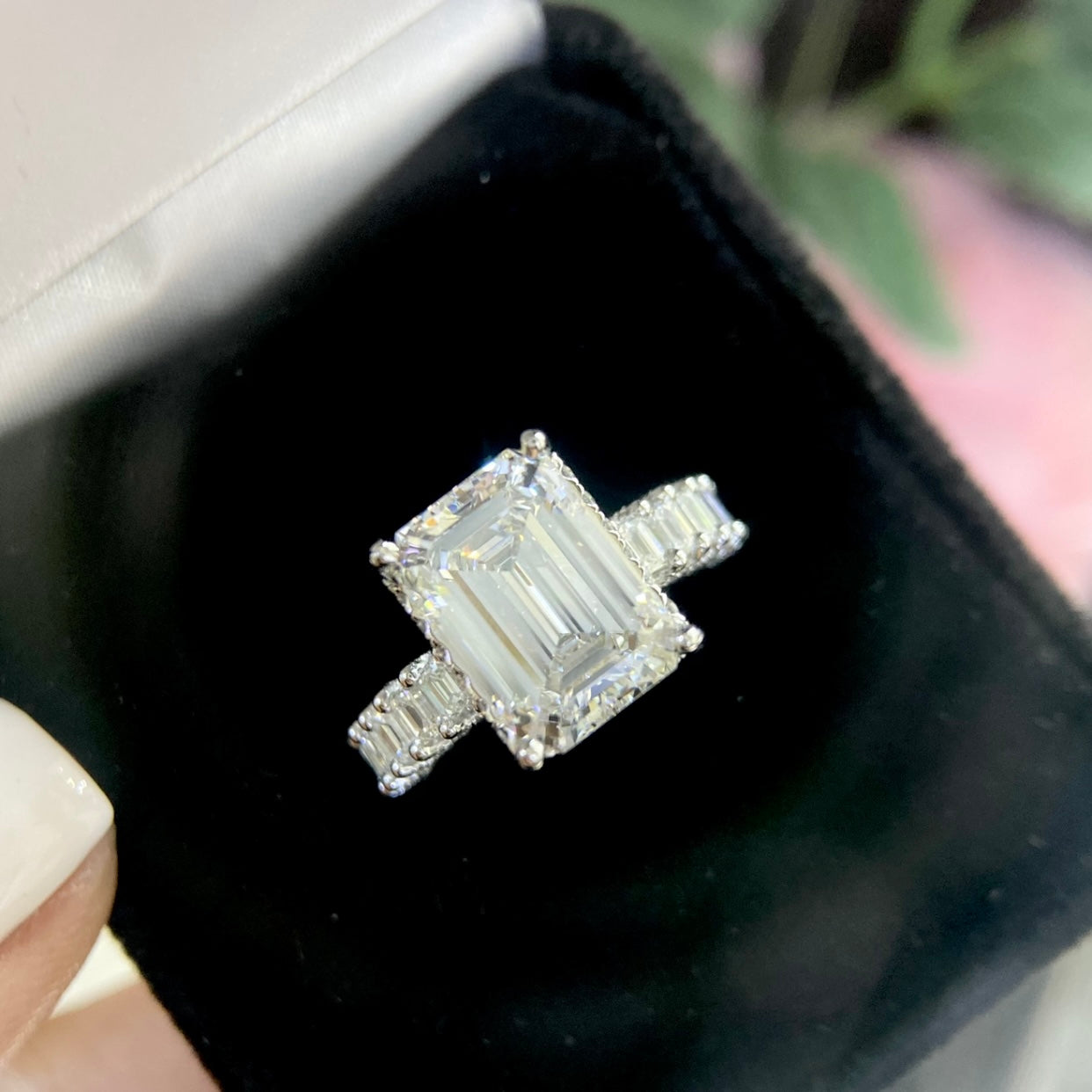 18K White Gold Emerald Cut Lab-Grown Diamond Ring – 5.04CT Center / 2.31CT Side Diamonds D/VS1 | EMER011