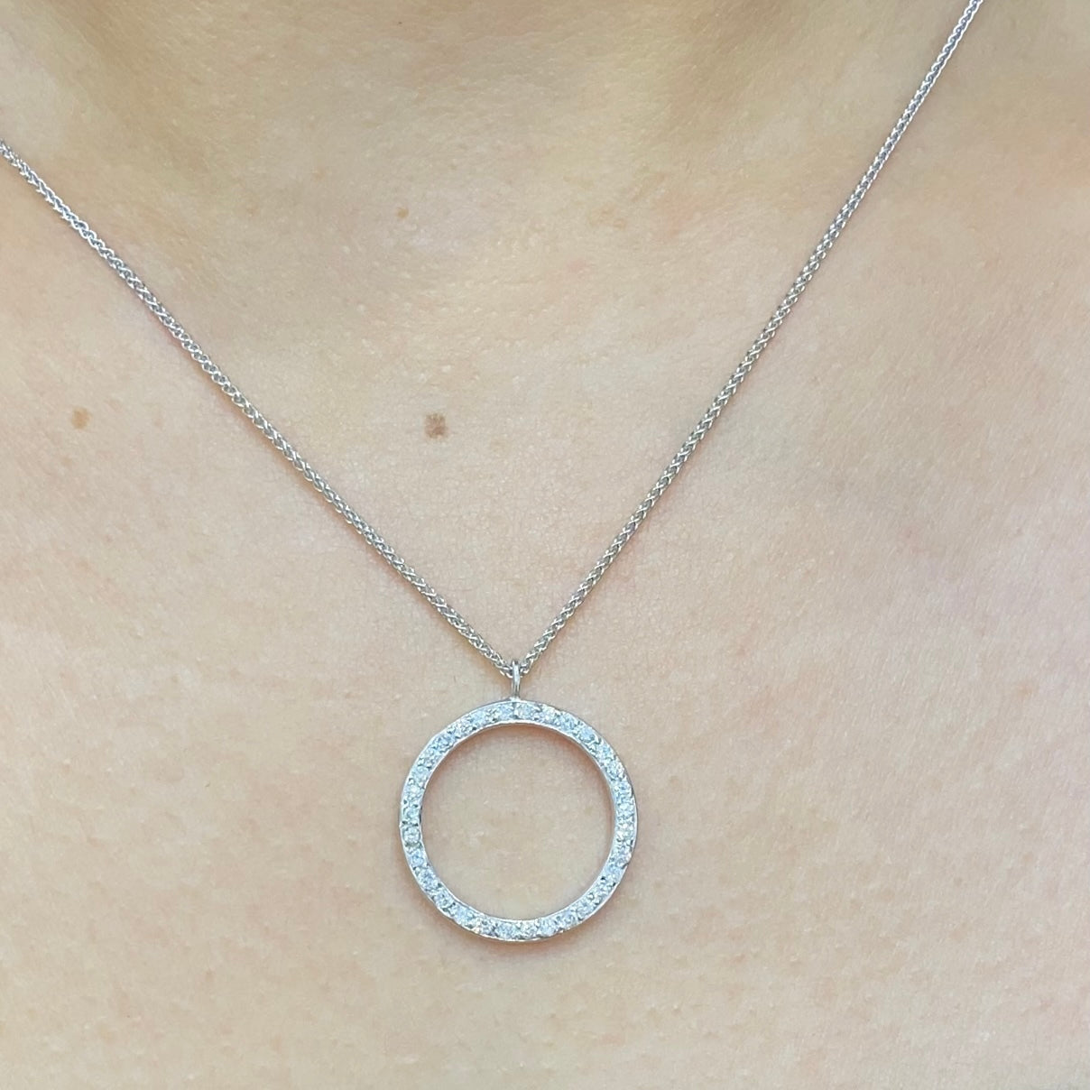 14K White Gold 1.00ct Diamond pendant “Circle of Life” ZTJ