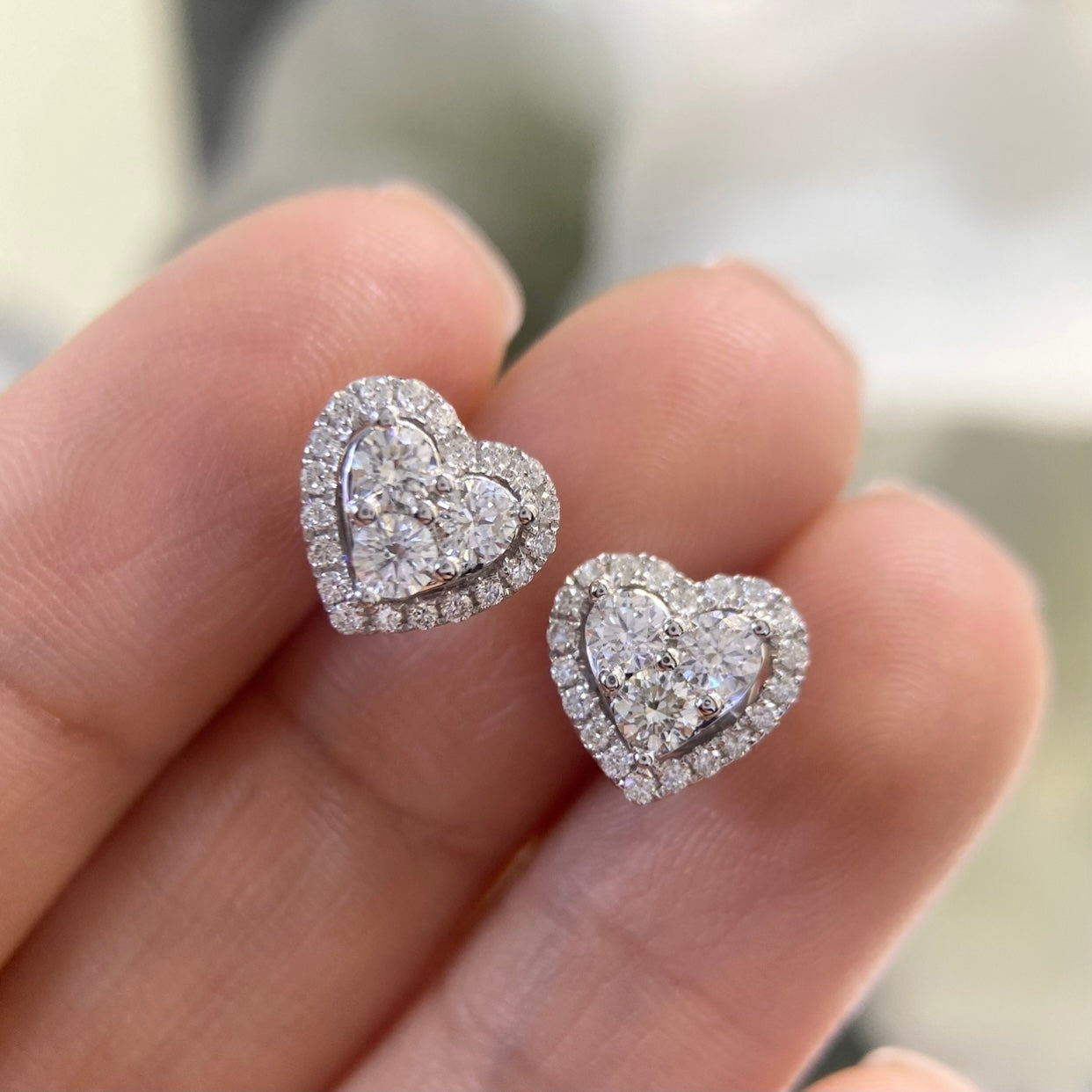 14K White Gold Heart Style Diamond Stud Earrings 0.85CT – PJE5684A-003 LET