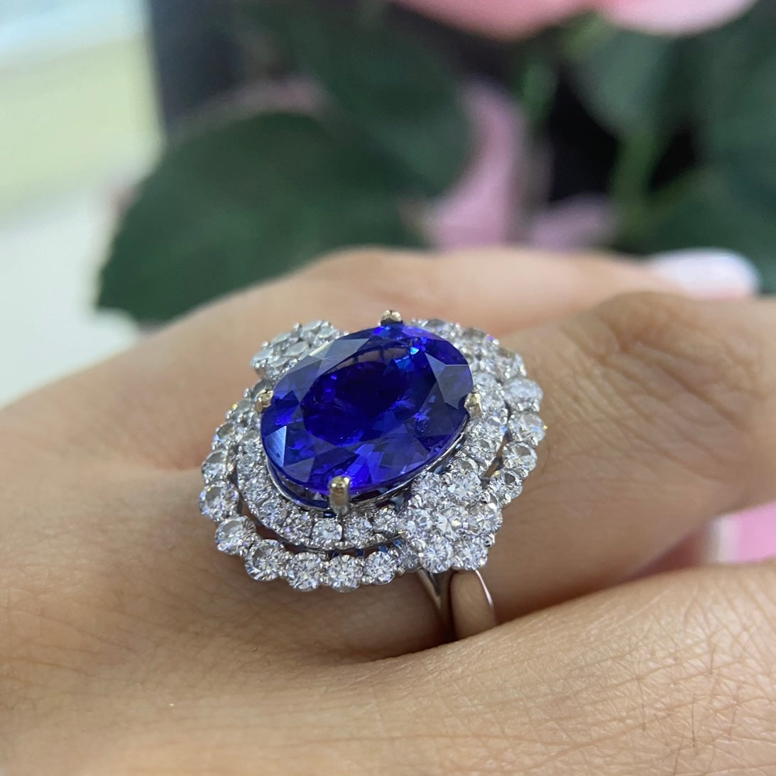 18K White Gold Natural Tanzanite & Diamond Ring – 7.50CT Tanzanite / 1.95CT Diamonds | TANR006