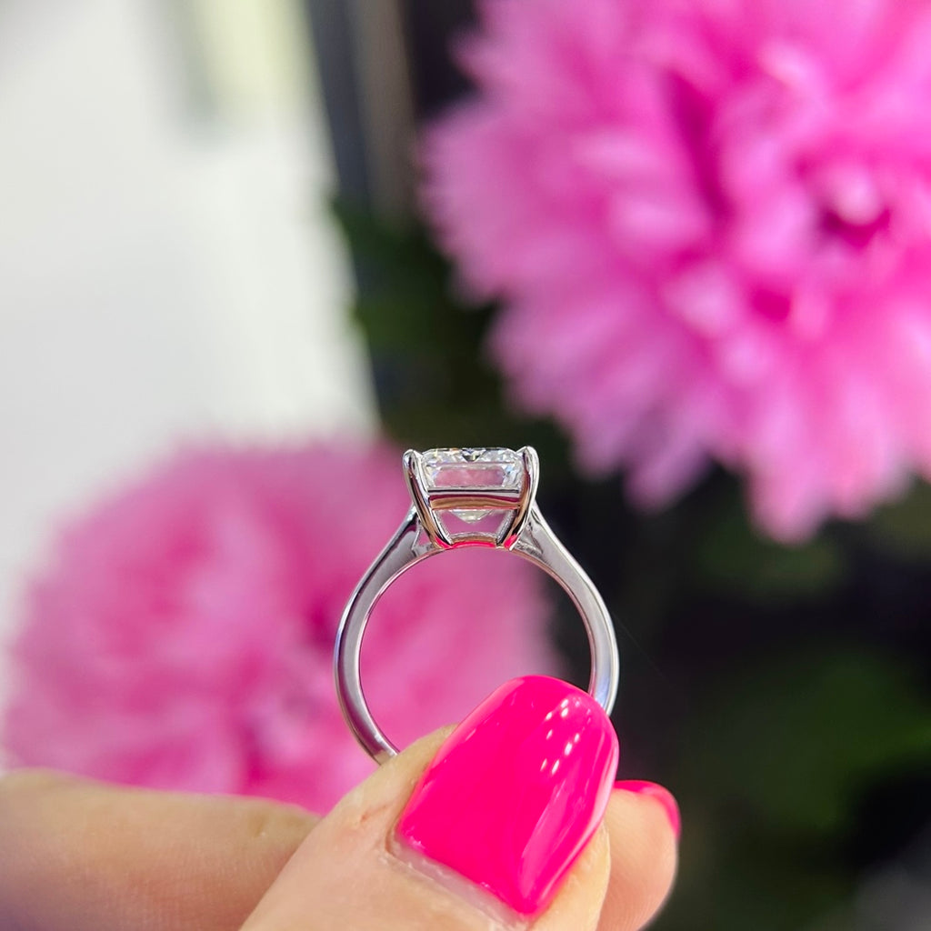 14K White Gold Certified Emerald Cut Lab-Grown Diamond Ring – 4.07CT D/VS1 | DIER0154 GEJJ