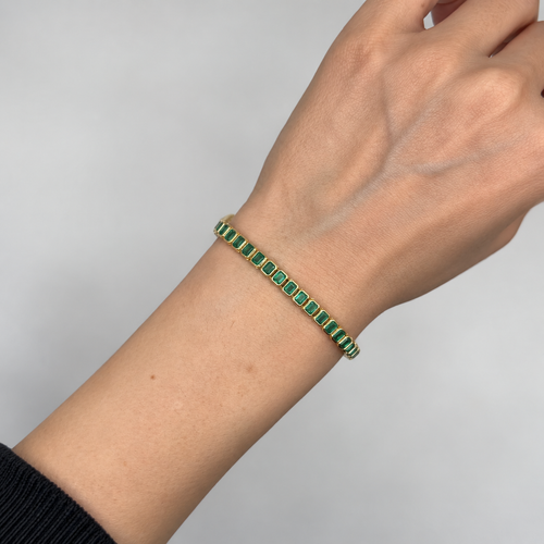 18K Yellow Gold 8.00 Ct Emerald Bracelet