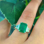 14K White Gold Emerald & Diamond Ring – 3.94CT Emerald / 0.70CT Diamonds | EMDR015