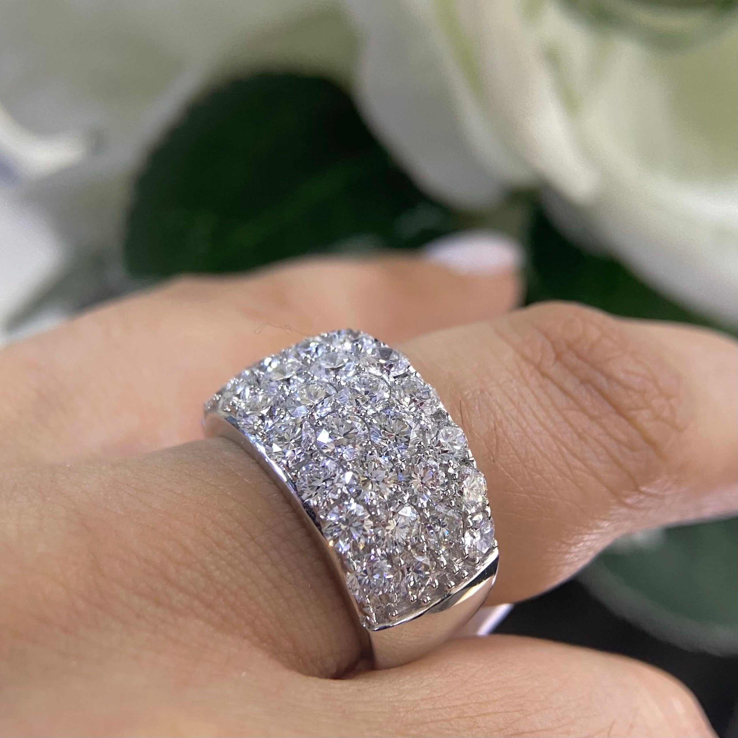 18K White Gold Natural Diamond Ring – 4.50CT SI Clarity | WB043
