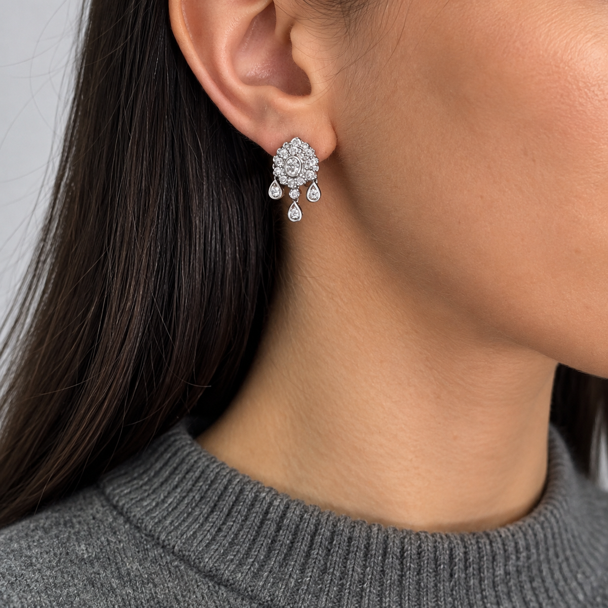 18K White Gold 1.25 Ct Diamond Earrings