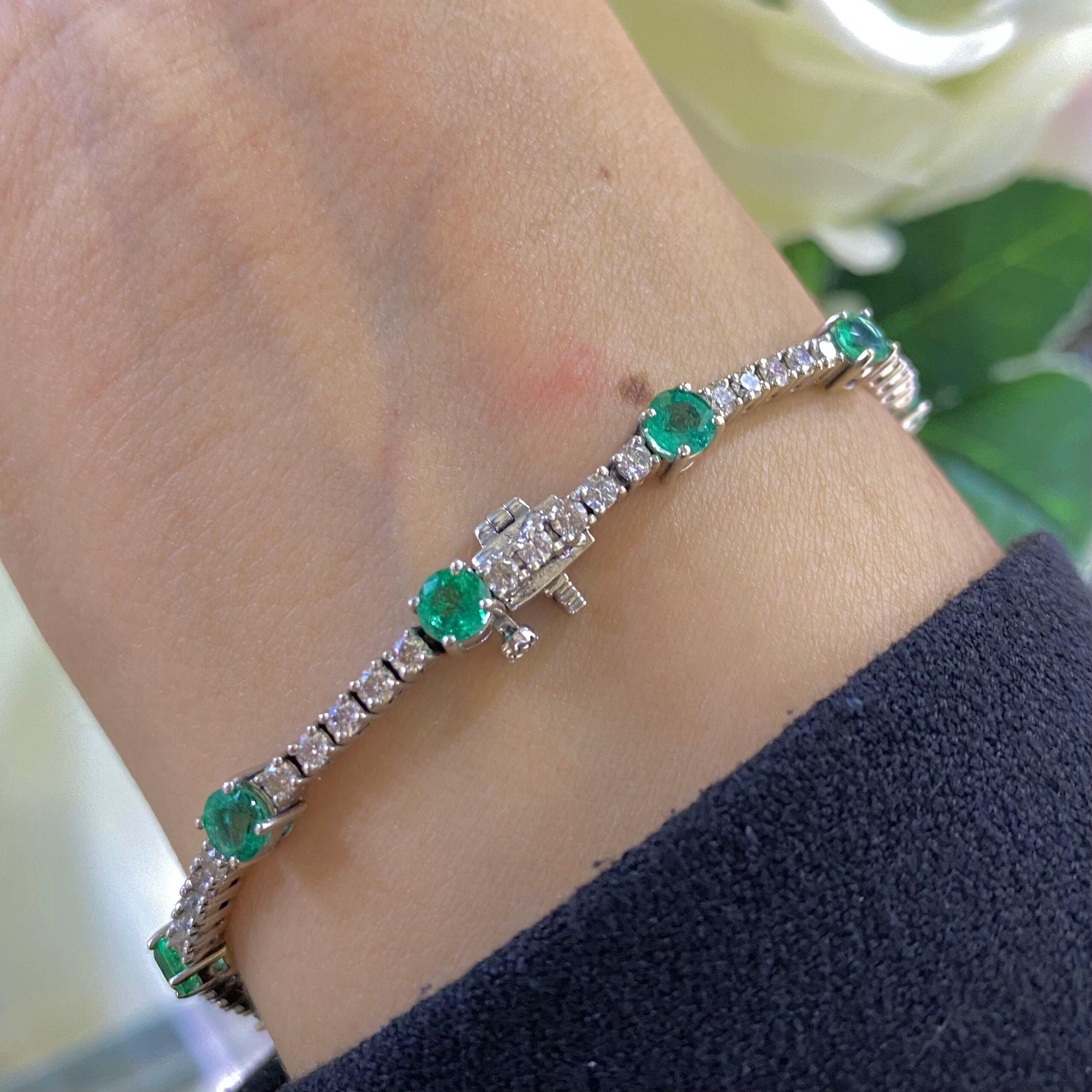 14K White Gold Emerald and Diamond Bracelet with 3.05CT Emeralds and 2.01CT Diamonds