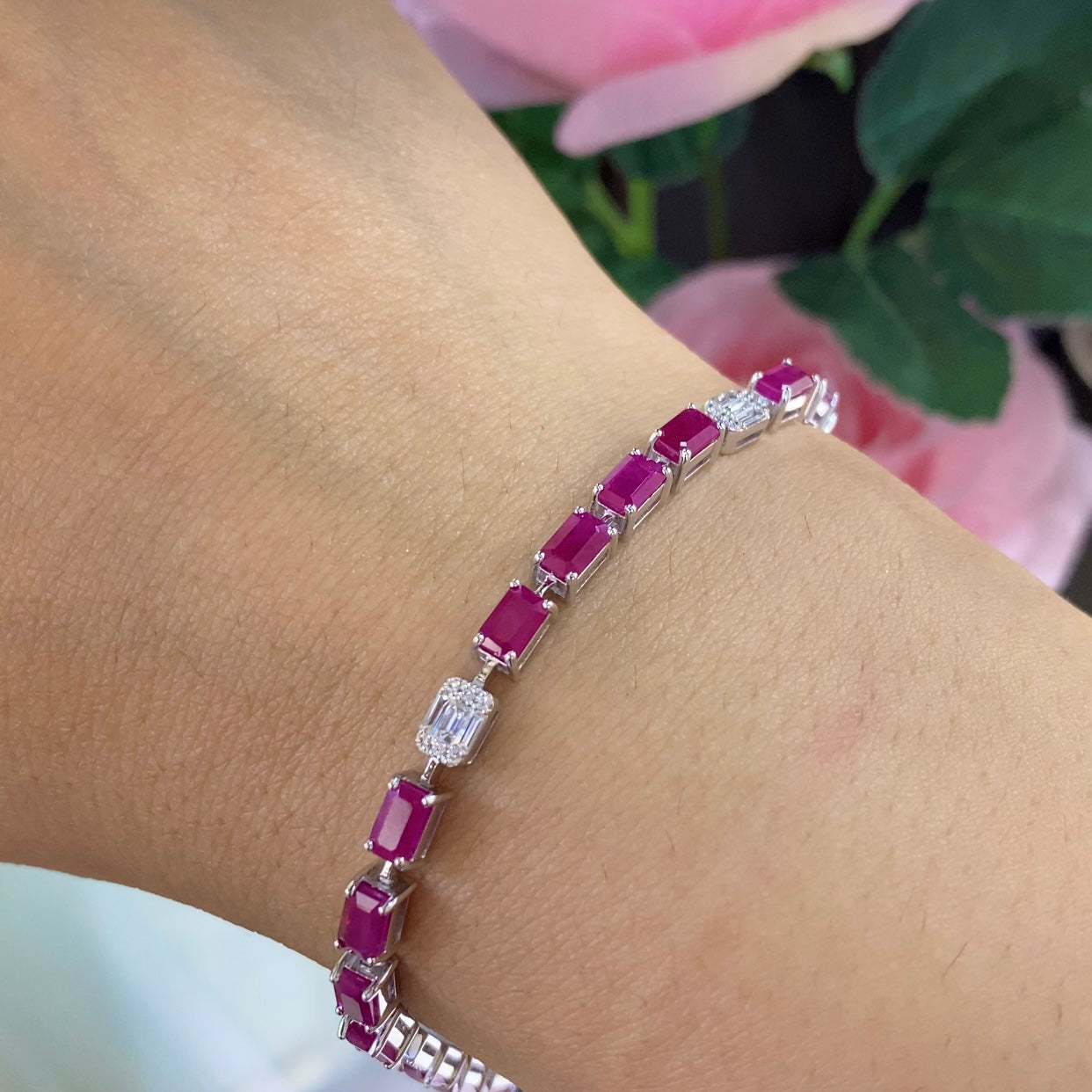 18K White Gold Ruby & Diamond Bracelet – 9.54CT Ruby / 0.35CT Diamonds | RDB008