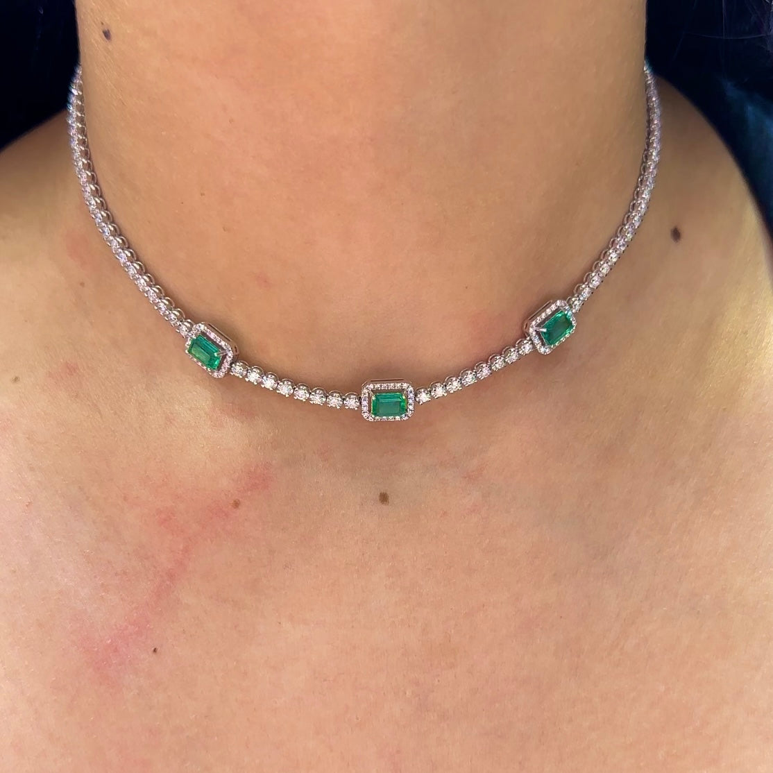 18Kt White Gold Necklace 2.41ct Diamonds rd cut Natural , 1.63ct Emeralds. RDN017 GAZJ