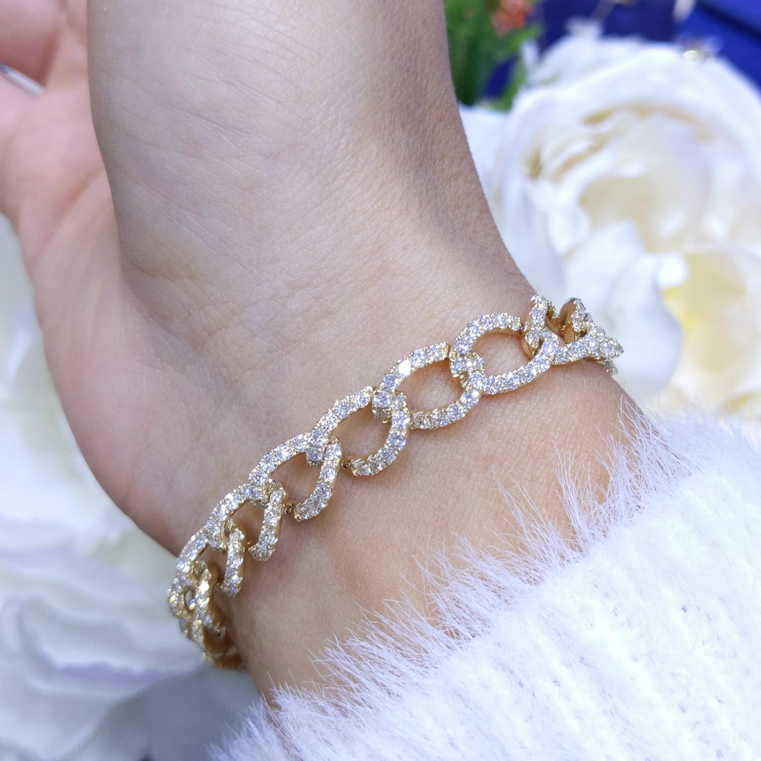 14K Yellow Gold Diamond Bracelet with 4.89CT Round Cut Diamonds PJBR3946-019