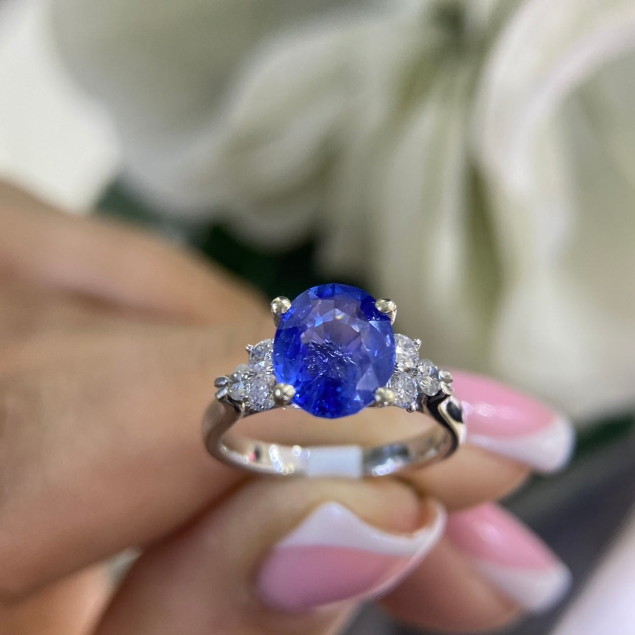 14K White Gold Natural Sapphire & Diamond Ring – 2.42CT Sapphire / 0.30CT Diamonds | SDR005
