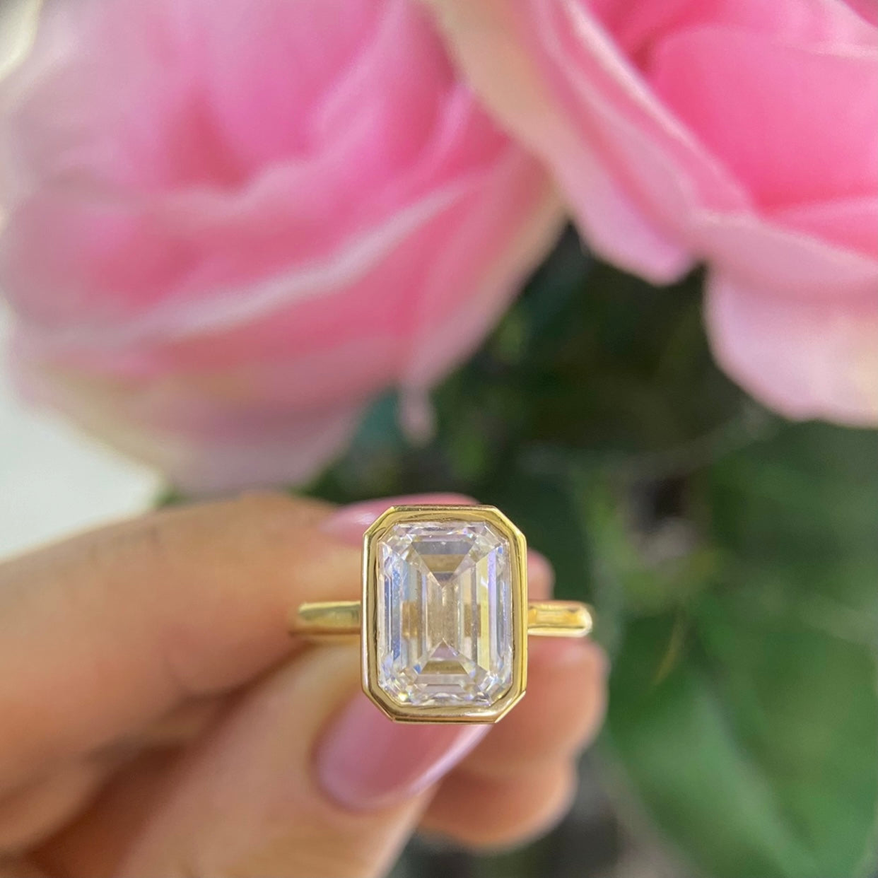 18K Yellow Gold Lab-Grown Diamond Ring – 4.00CT D/VS1