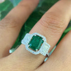 18K White Gold Natural Emerald & Diamond Three-Stone Ring – 1.68CT Emerald / 0.84CT Diamonds | EMDR026