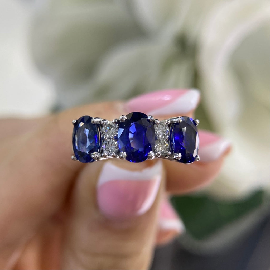 14K White Gold Sapphire & Diamond Ring – 2.94CT Sapphires / 0.24CT Diamonds | SDR014