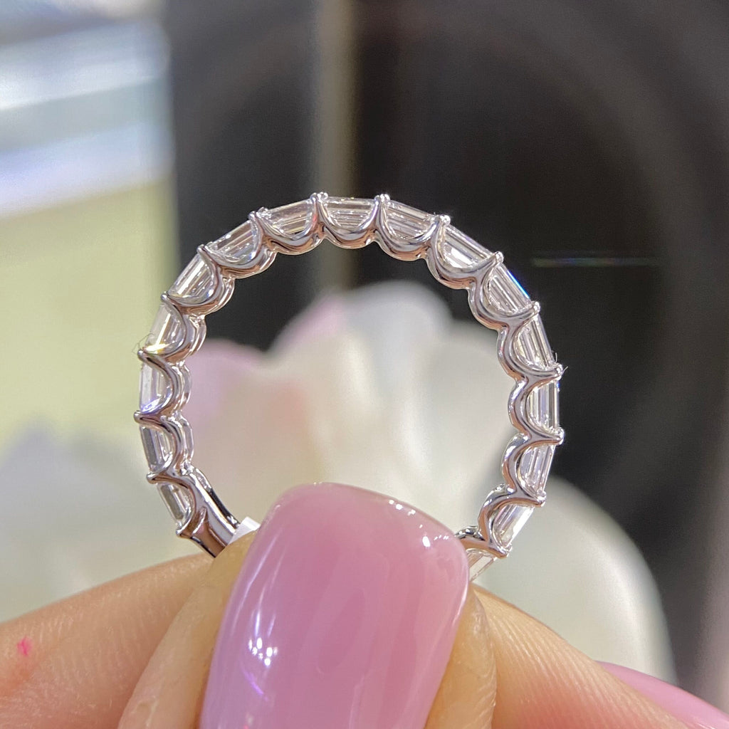18K White Gold Emerald Cut Diamond Eternity Band – 1.33CT G-H/VS | WB110