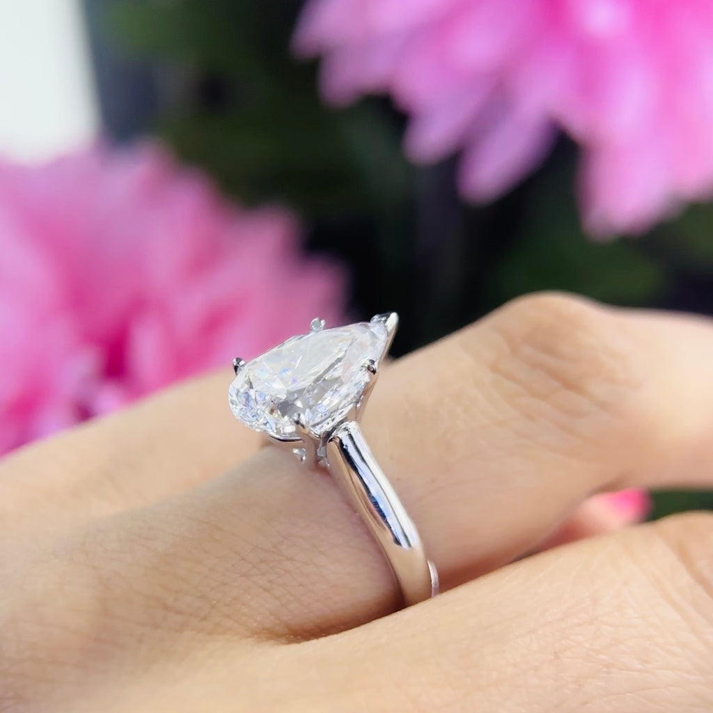 14K White Gold Pear Shape Lab-Grown Diamond Ring – 4.01CT F/VS2 DIER156 ILTJ