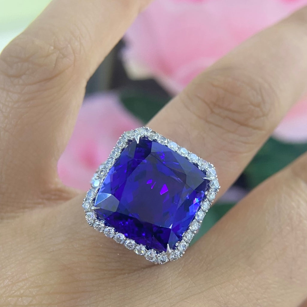 18K White Gold Cushion Cut Natural Tanzanite & Diamond Ring – 16.05CT Tanzanite / 1.55CT Diamonds | TANR011
