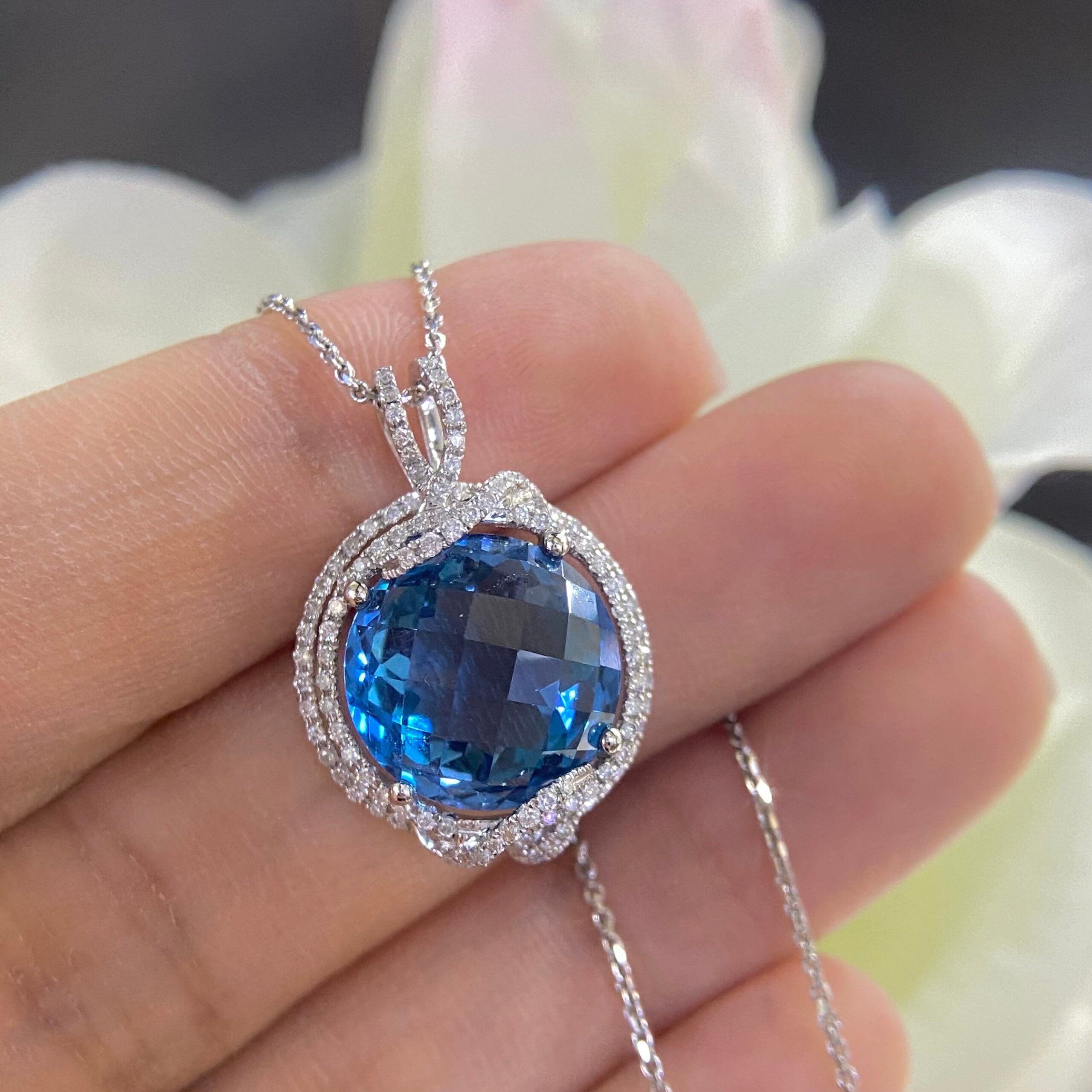 14K White Gold 11.92ct Blue Topaz 0.90ct in Diamonds Pendant CDN011 STJ