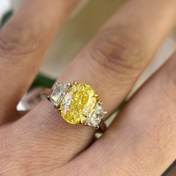 Platinum GIA Certified Fancy Yellow Diamond Ring – 4.01CT Center | BA766TS