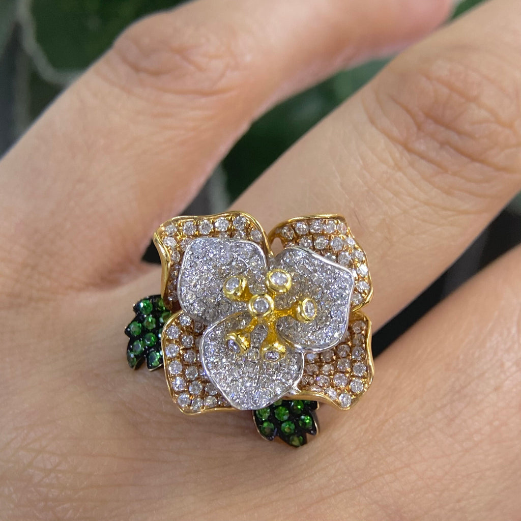 18K Yellow Gold Flower Diamond Ring – 1.20CT G-H/SI | DR147