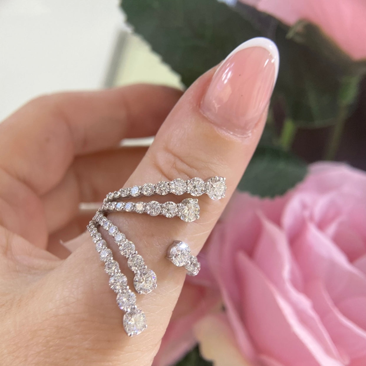 18K White Gold Diamond Fashion Ring – 3.56CT | DR454 NIJJ