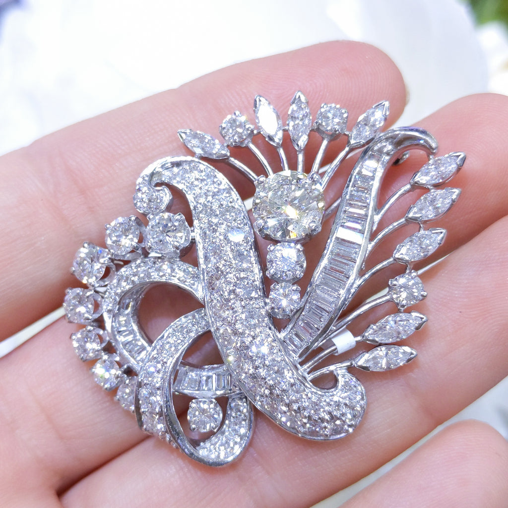 DIPIN011 Antique Diamond Pin With 7.04cts In Diamonds Set In Platinum