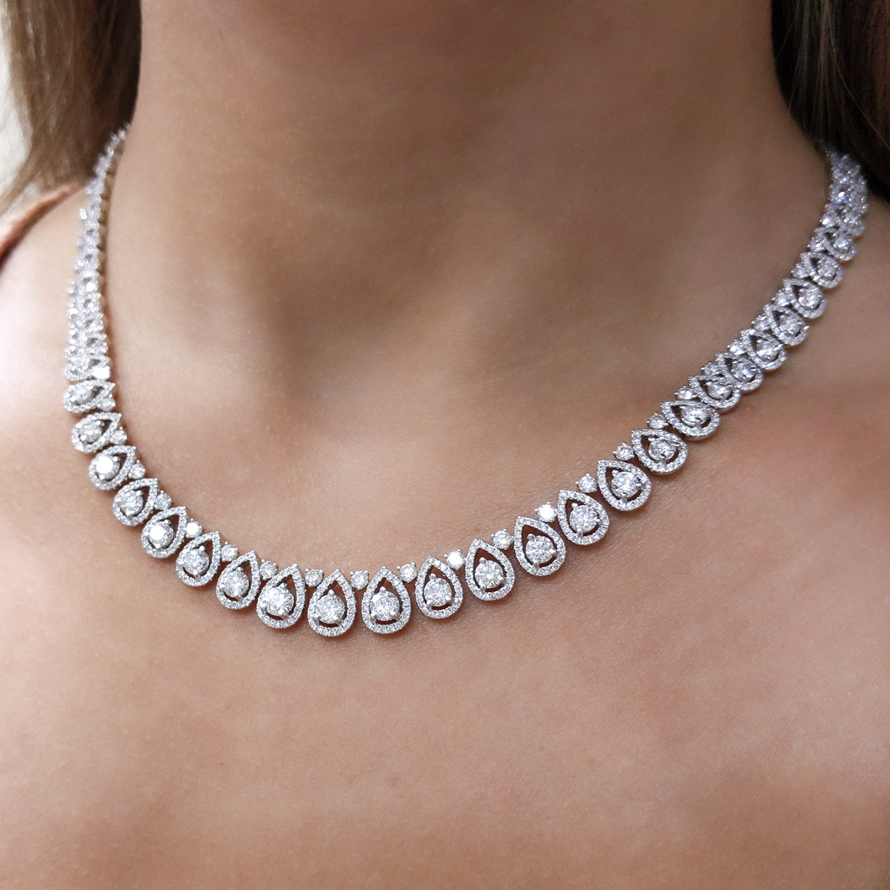 18K White Gold Tear Drop Halo Necklace with the total of 13.35ct Round Diamonds