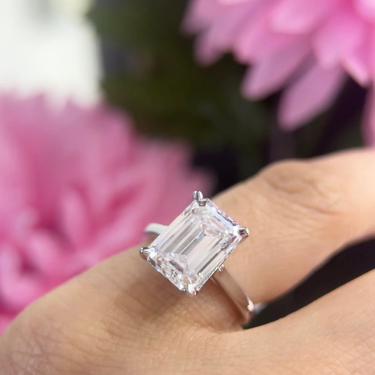 14K White Gold Certified Emerald Cut Lab-Grown Diamond Ring – 4.07CT D/VS1 | DIER0154 GEJJ