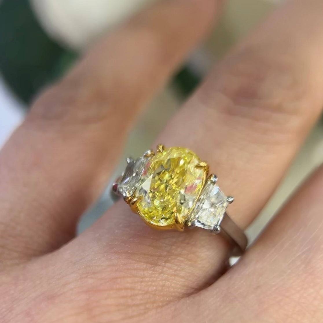 Platinum GIA Certified Fancy Yellow Diamond Ring – 4.01CT Center | BA766TS