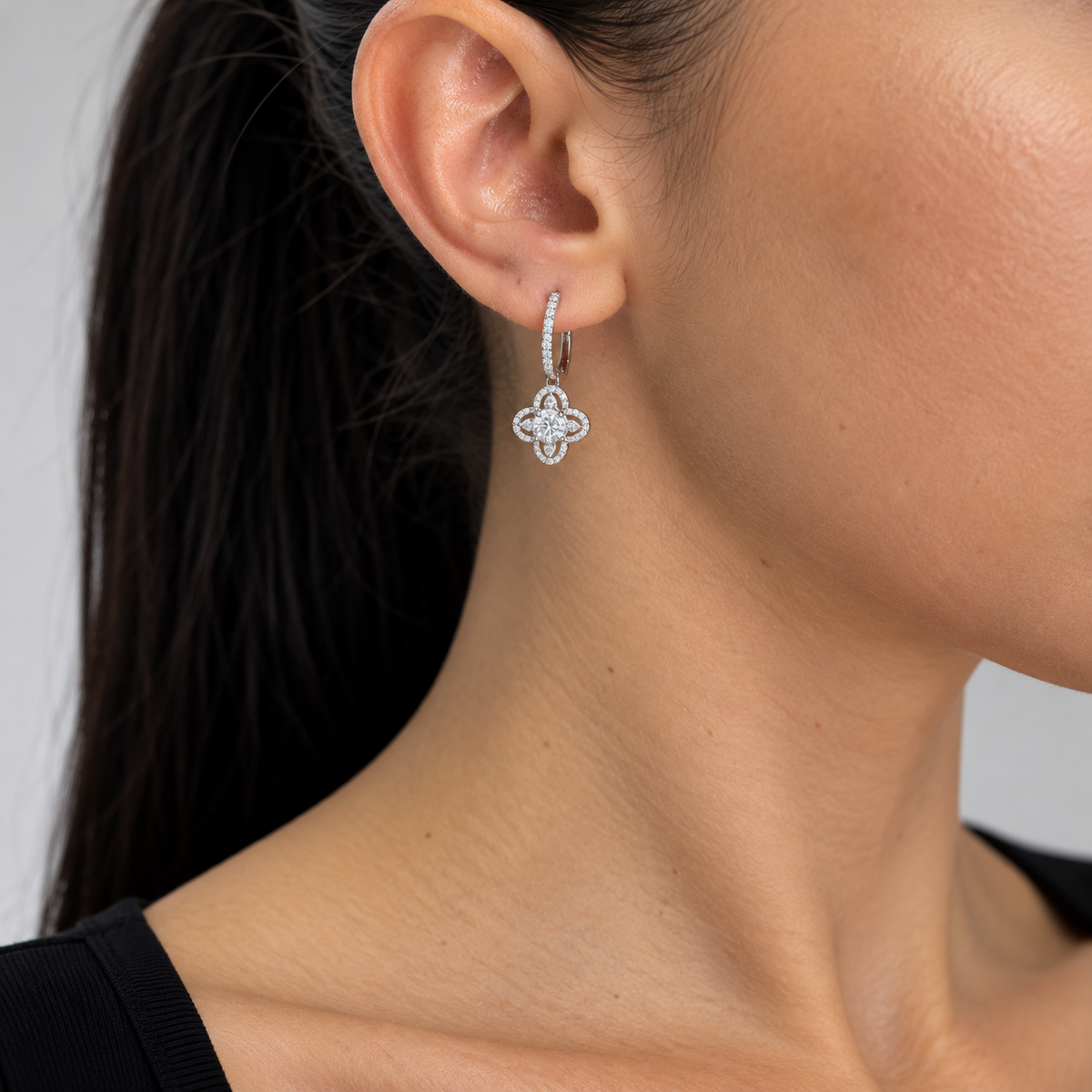 18K White Gold 1.50 Ct Diamond Clover Drop Earrings