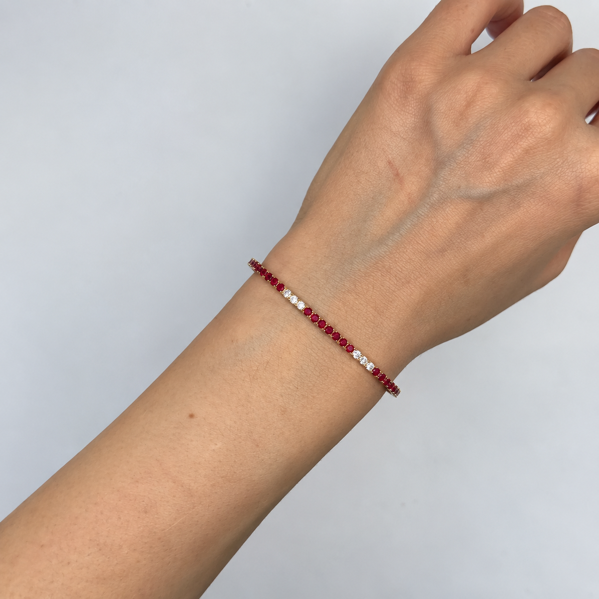 18K Yellow Gold 1.75 Ct Ruby & 0.39 Ct Diamond Bangle Bracelet