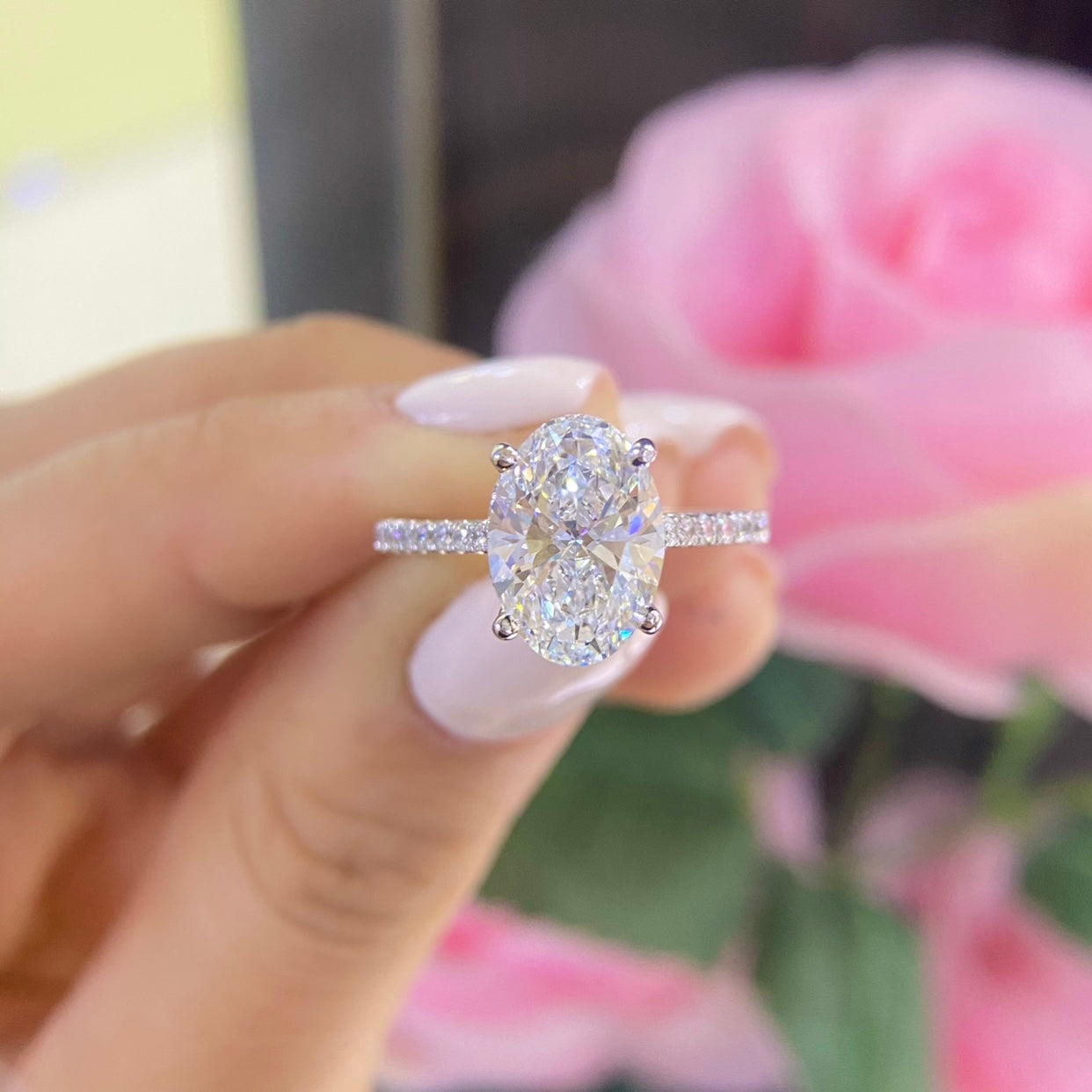18K White Gold Oval Lab-Grown Diamond Ring – 3.07CT Center / 0.39CT Side Diamonds E/VS1 | OVER023