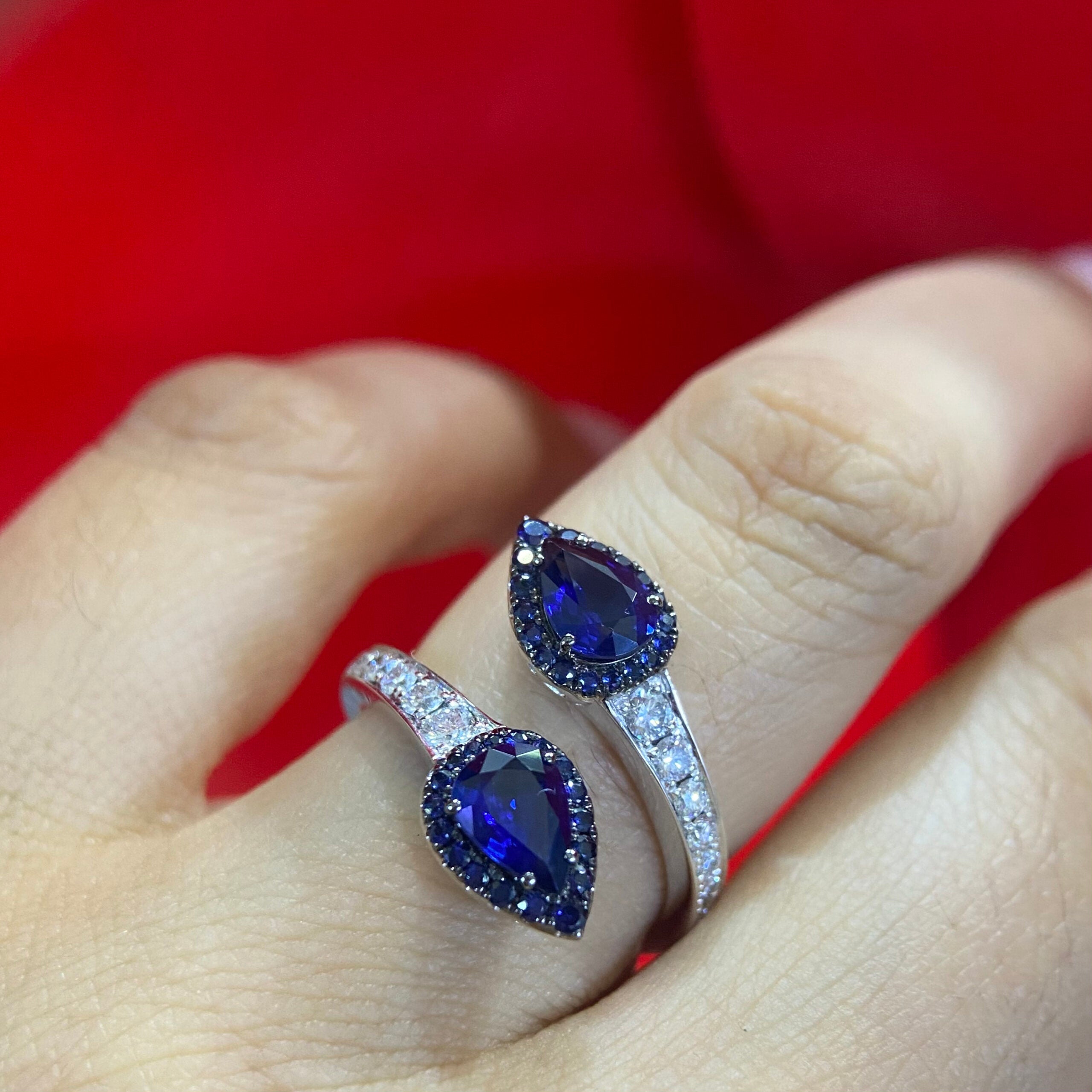 18K White Gold Sapphire & Diamond Ring – 1.73CT Sapphire / 0.40CT Diamonds | SDR048