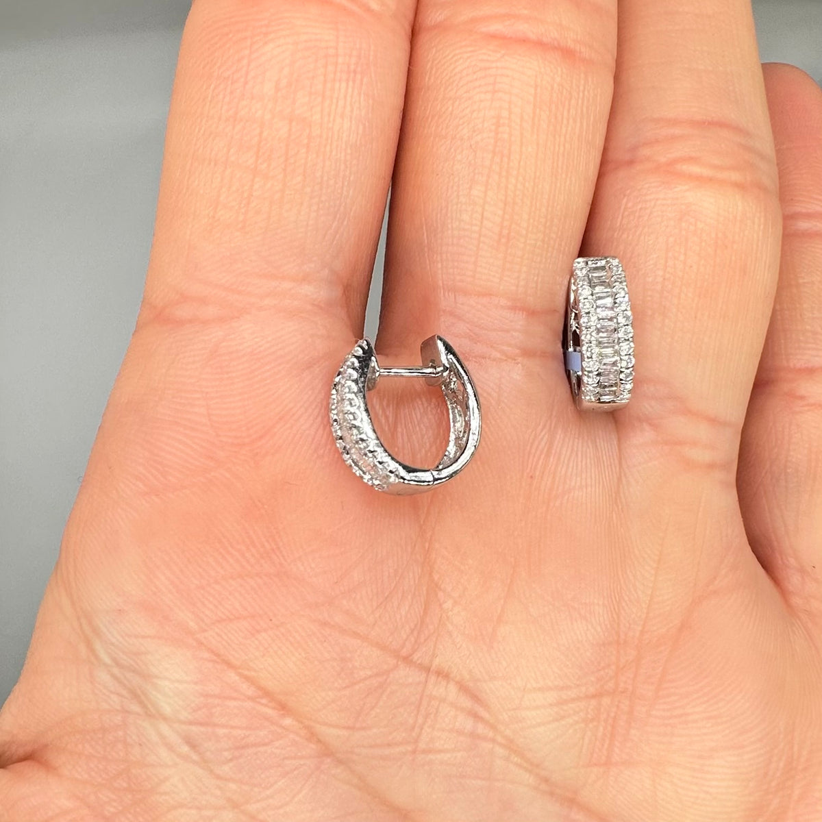 4K White Gold 0.31 CT Diamond Huggie Earrings