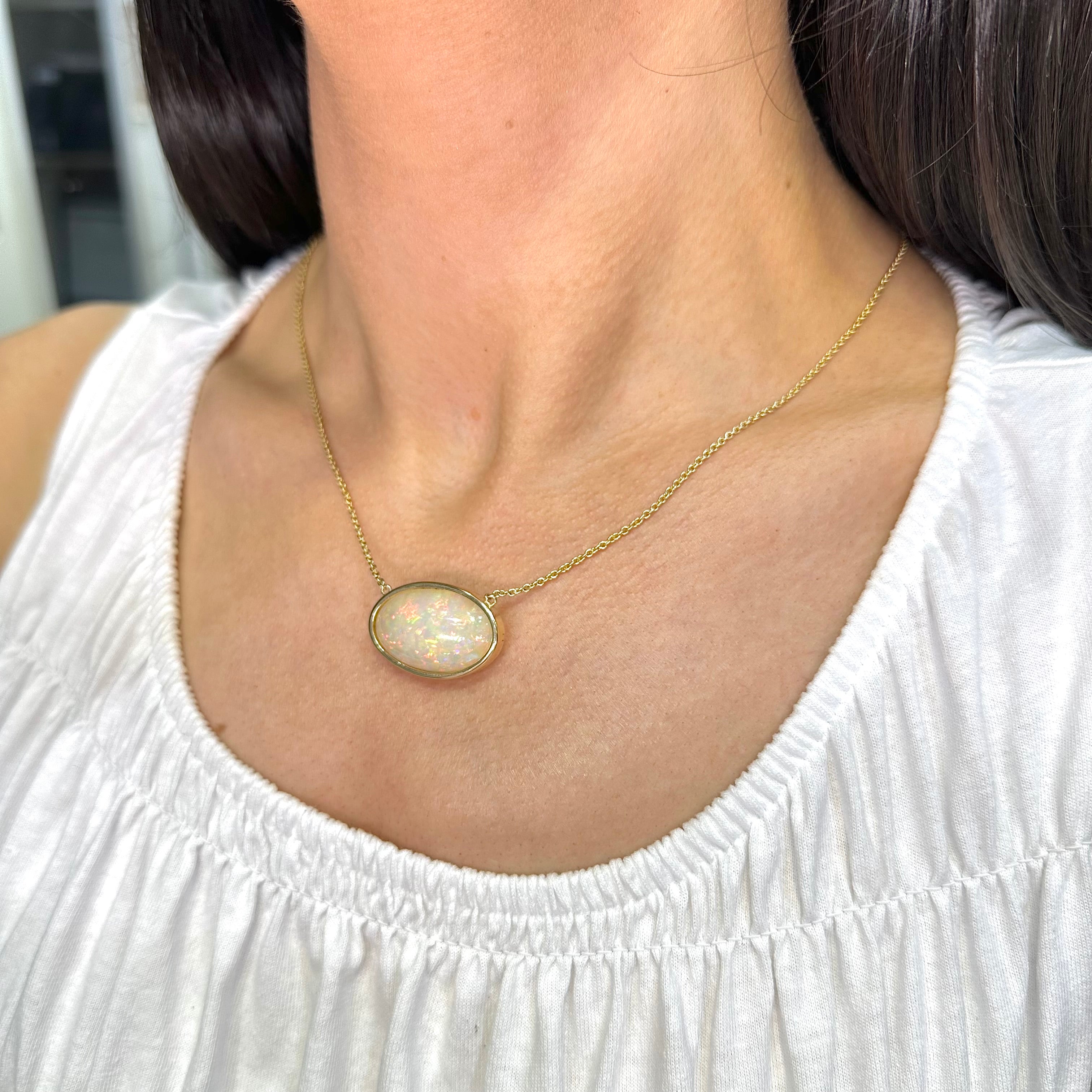 14K Yellow Gold Oval Opal Pendant Necklace – 19.94ct COLN0025 ITJJ