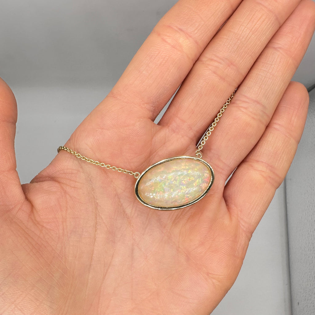 14K Yellow Gold Oval Opal Pendant Necklace – 19.94ct COLN0025 ITJJ