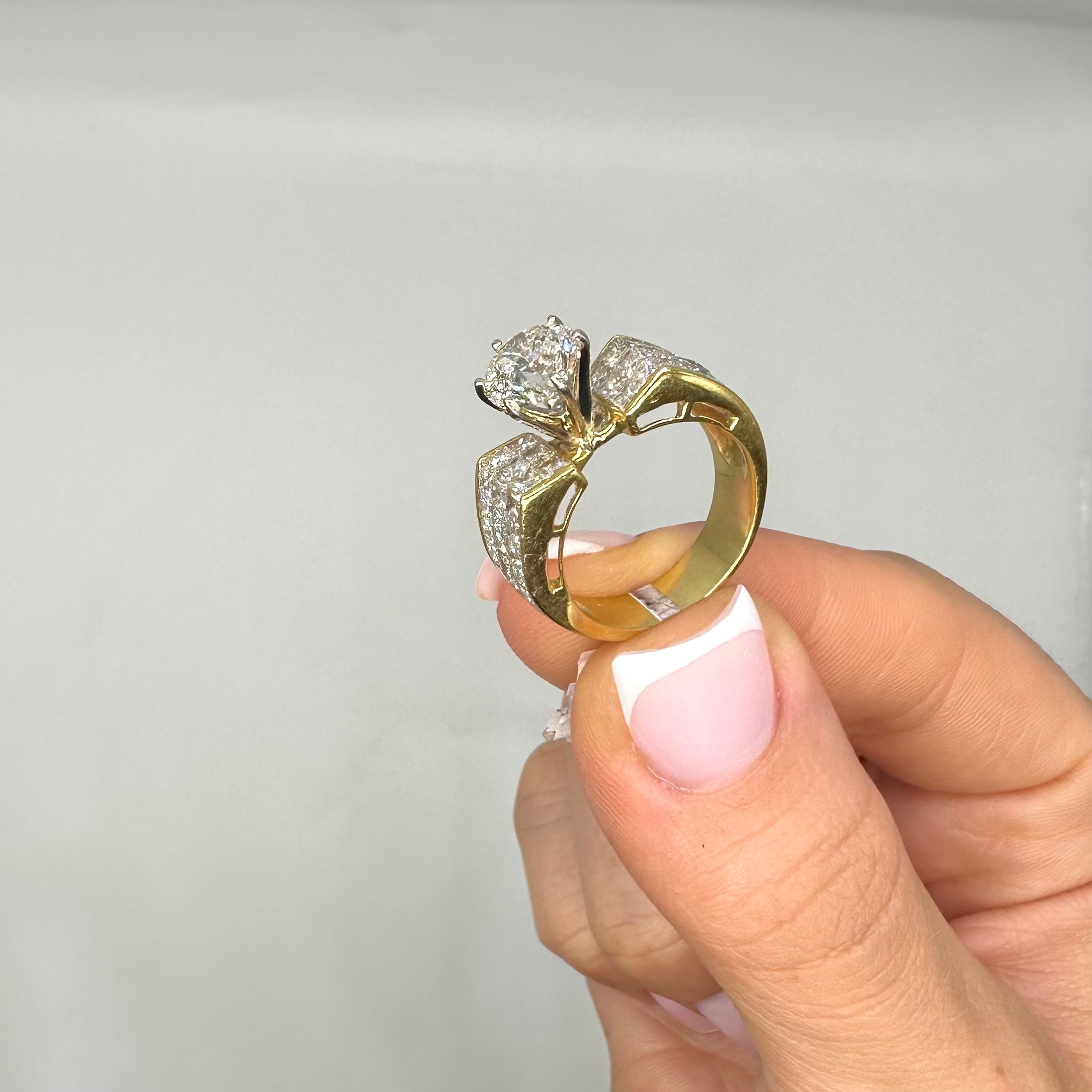 18K Yellow Gold 4.55CT Diamond Ring – 2.00CT Center Diamond RDER103 ISJJ TJJJ