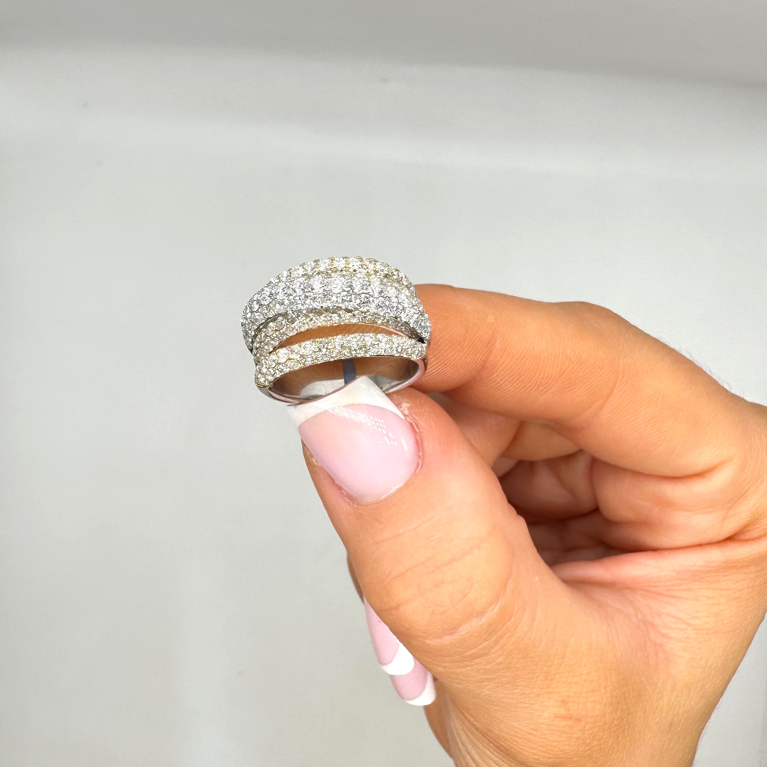 14K White Gold 3.68 CT Diamond Ring MSR0309