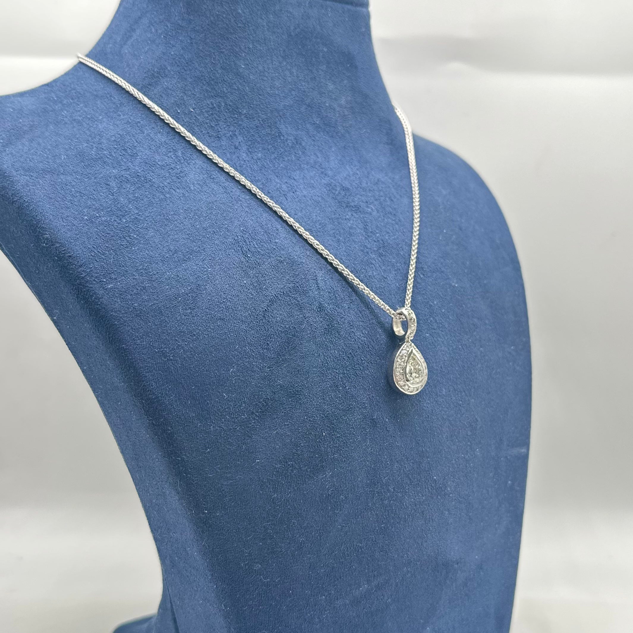 14k White Gold 1.85CT Diamond Pendant Necklace GEJJ