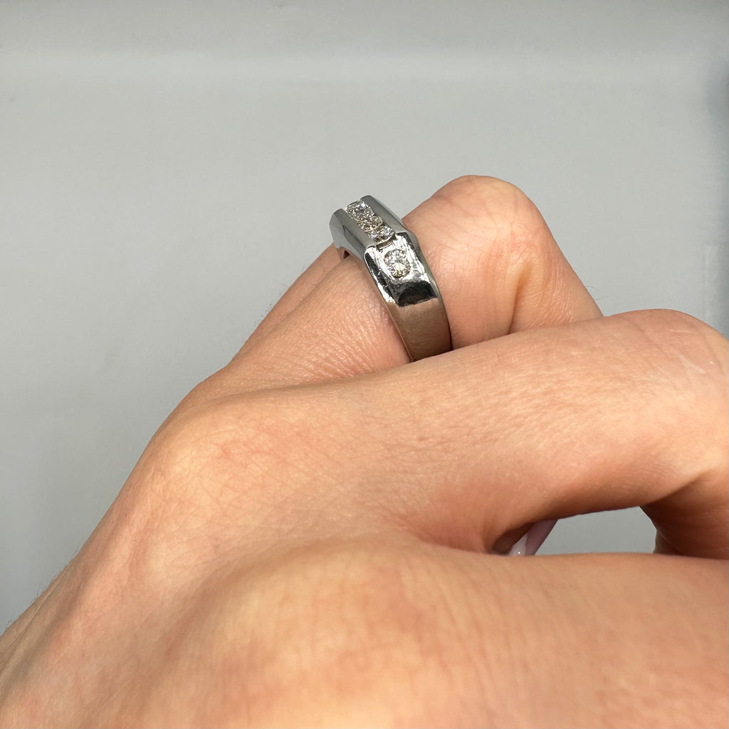 Platinum 0.90CT Diamond Ring WB018 IAJJ