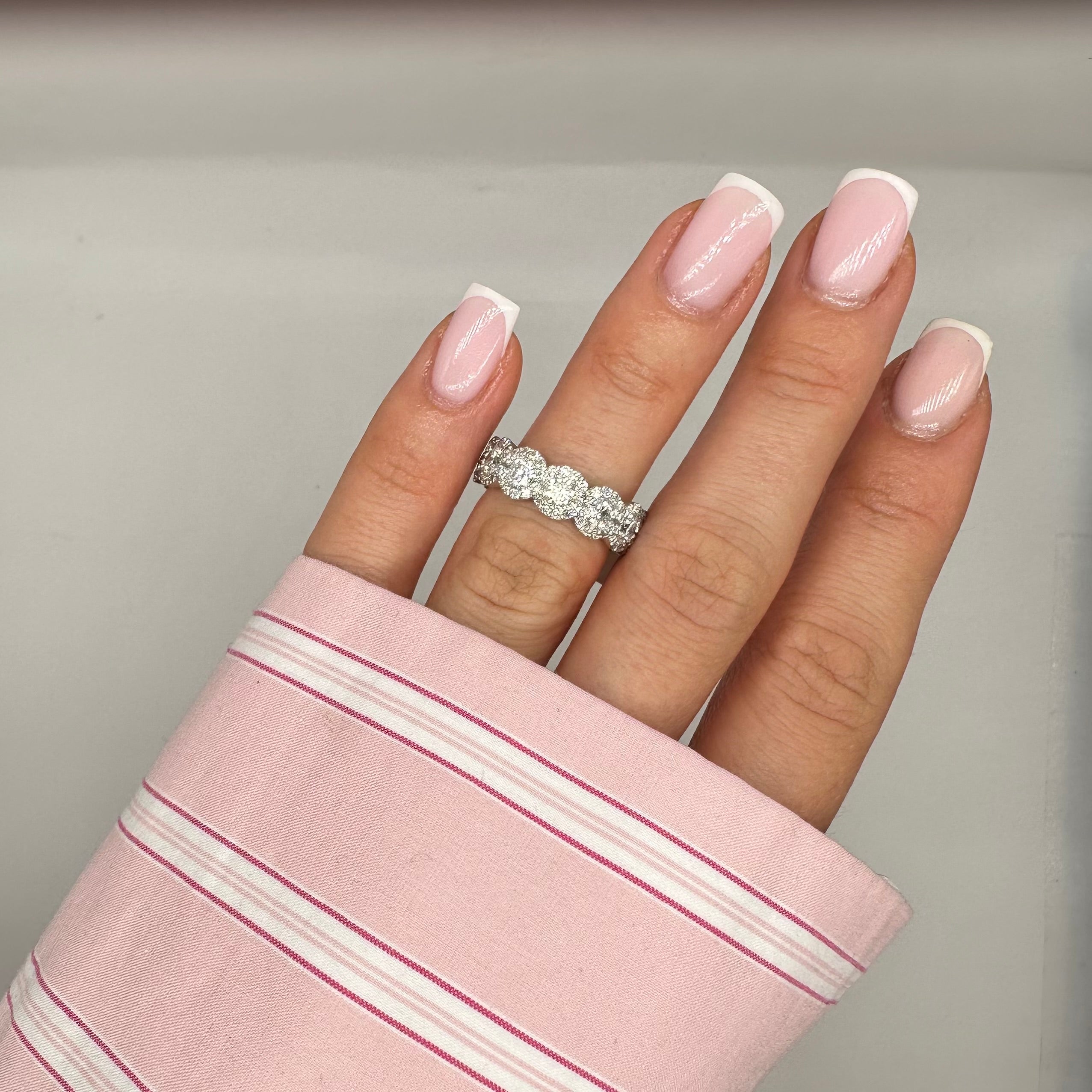 14K White Gold Diamond Band Ring 3.90CT Size 6 WB515 NJJJ