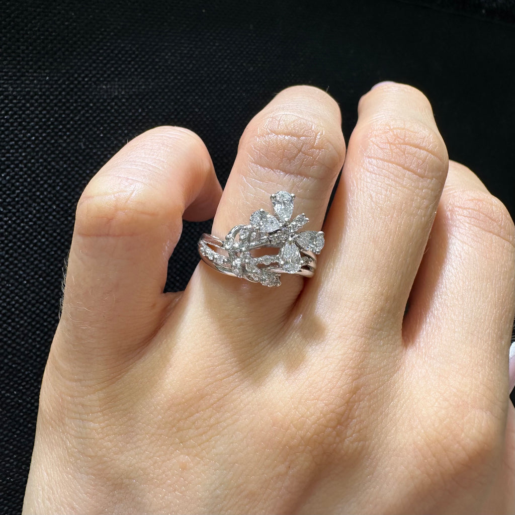 18K White Gold Diamond Ring – 0.90CT DR056 SET