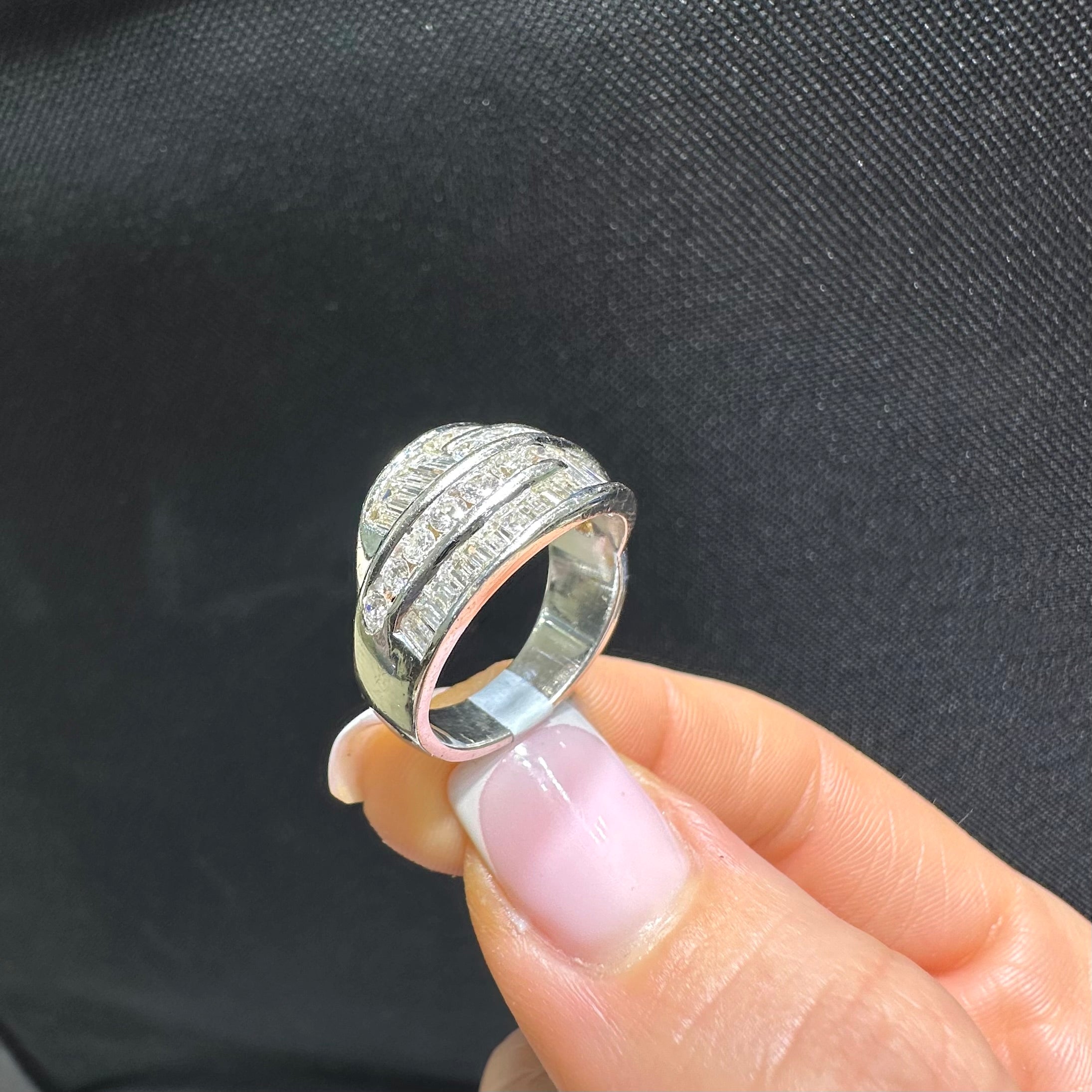 14K White Gold Baguette & Round Diamond Ring – 2.20CT WB288 IGJJ