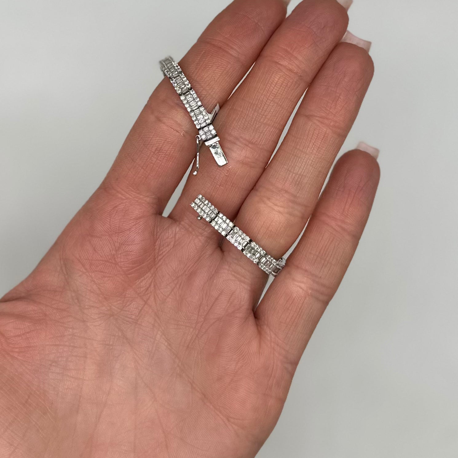 14K White Gold Diamond Bracelet – 3.77 CT DB084 GISJ