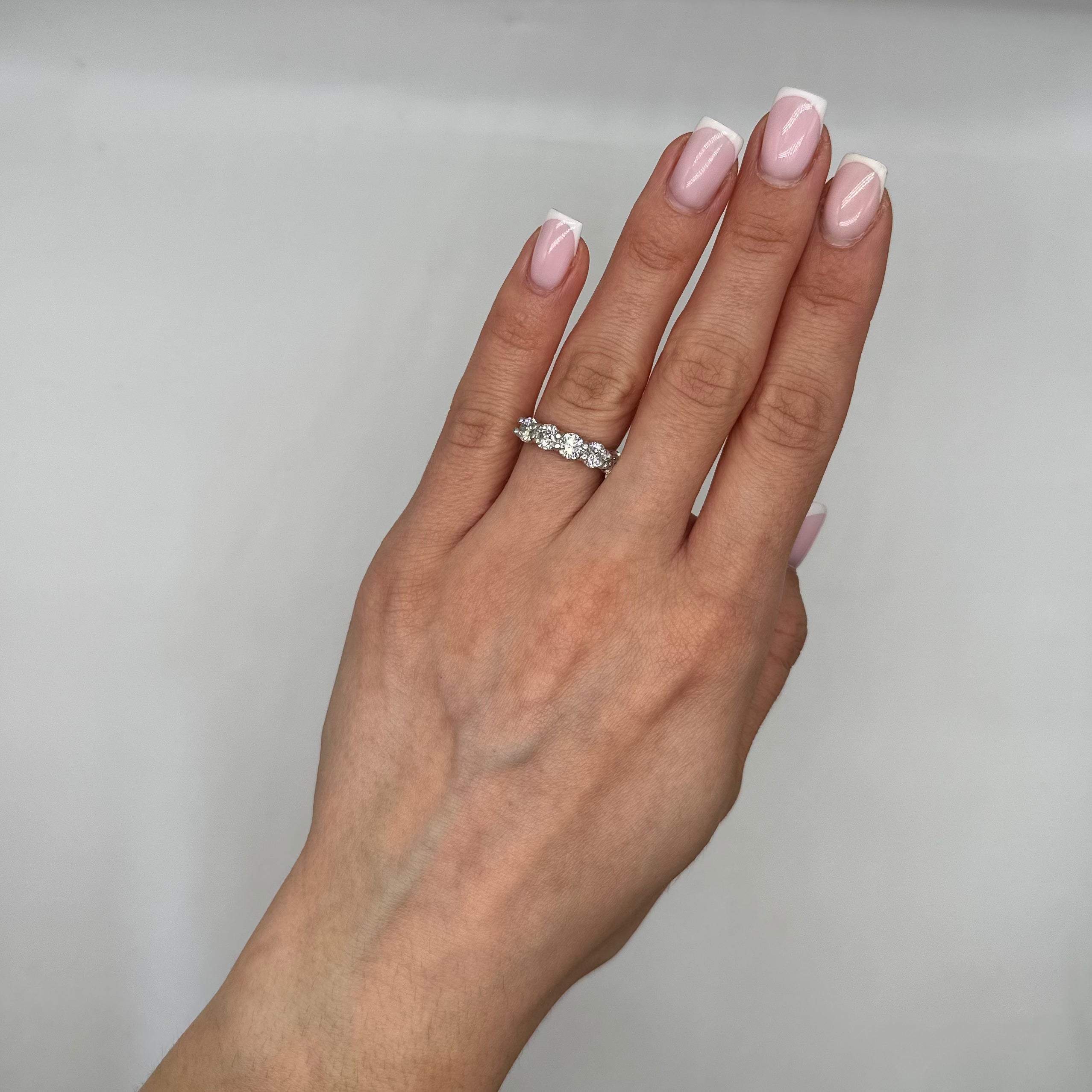 14K White Gold Five Stone Diamond Band Ring WB0191 NETJ