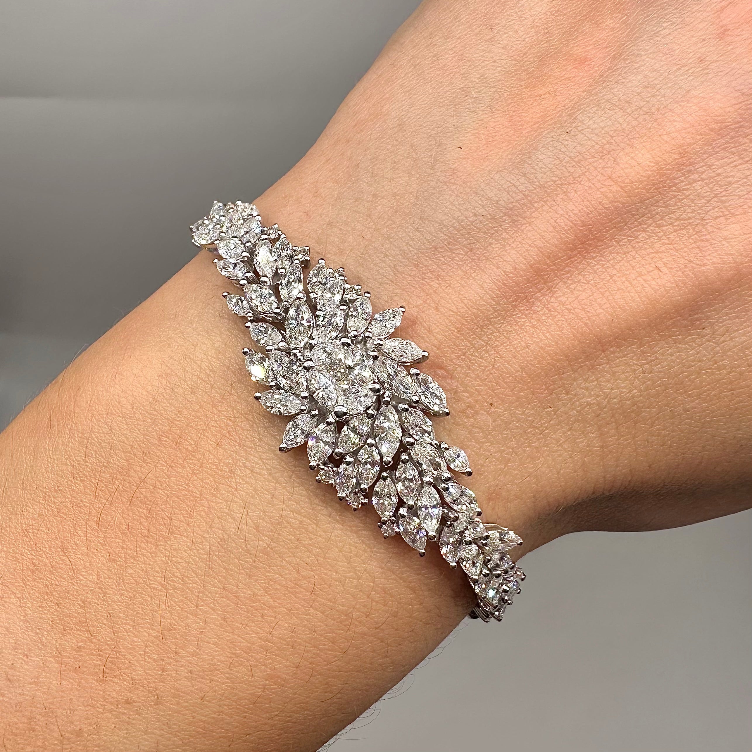 18k White Gold Diamond Bracelet with Marquise and Round Cut Diamonds DB044 TTTJ
