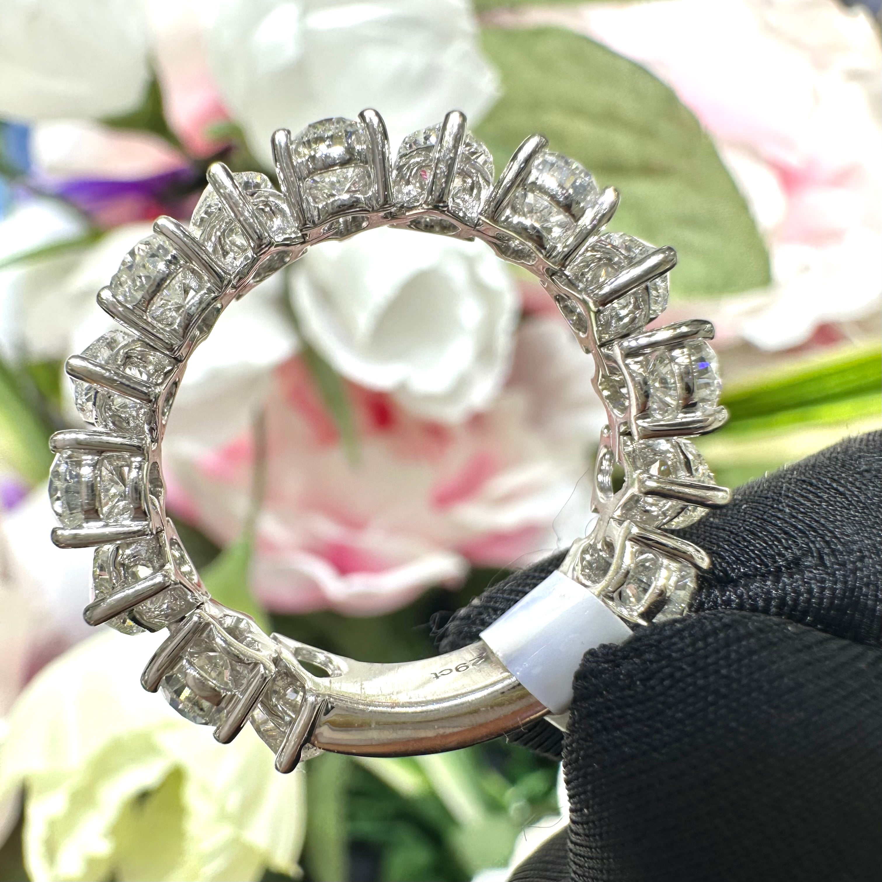 4.29ct Pear cut Diamond Ring in 18k White Gold
