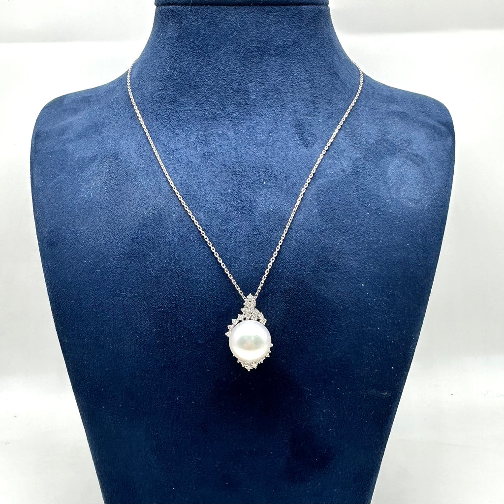 14K White Gold Mother-of-Pearl & Diamond Pendant Necklace — 0.53 CTW Diamonds, 17.40 CTW Mother of Pearl ITJJ