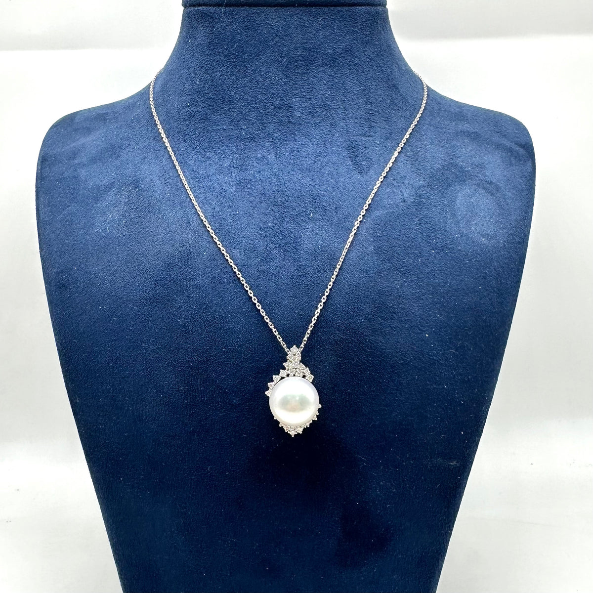 14K White Gold Mother-of-Pearl & Diamond Pendant Necklace — 0.53 CTW Diamonds, 17.40 CTW Mother of Pearl ITJJ
