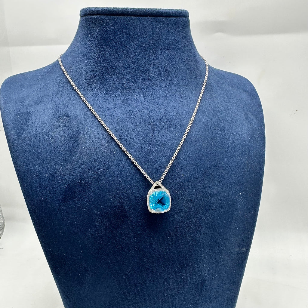 14K White Gold 5.50ct Blue Topaz Pendant Necklace in 0.30ct in Diamonds ZTJ