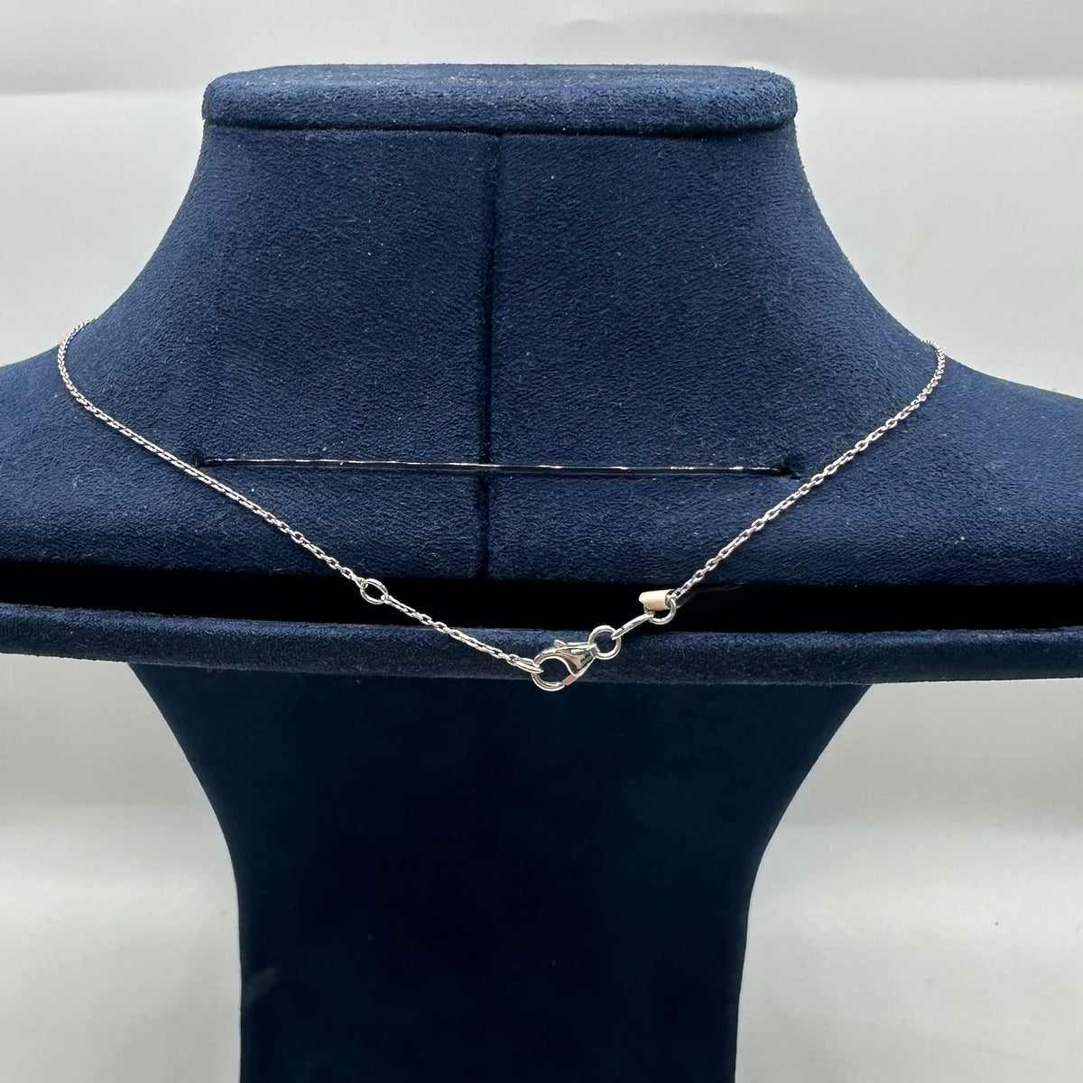 18KT White Gold Emerald & Diamond Necklace – EMDN031 INLN